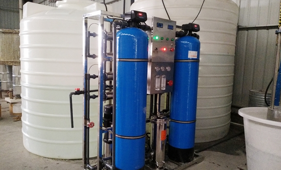 玉林化工廠(chǎng)1噸反滲透純凈水設(shè)備